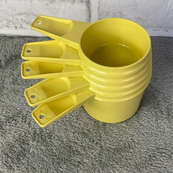 Vintage Tupperware Stacking Measuring Cups - Picture 7 of 7